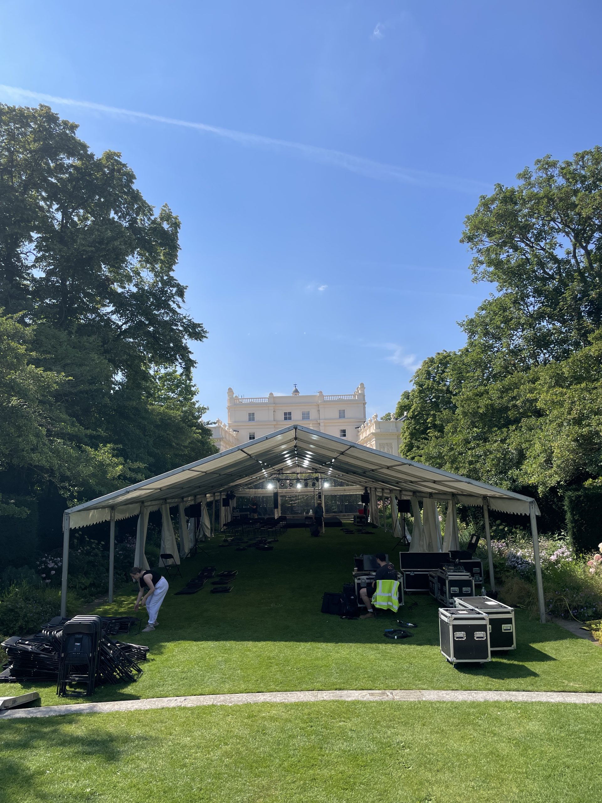 A guide to selecting the best temporary structure for your project